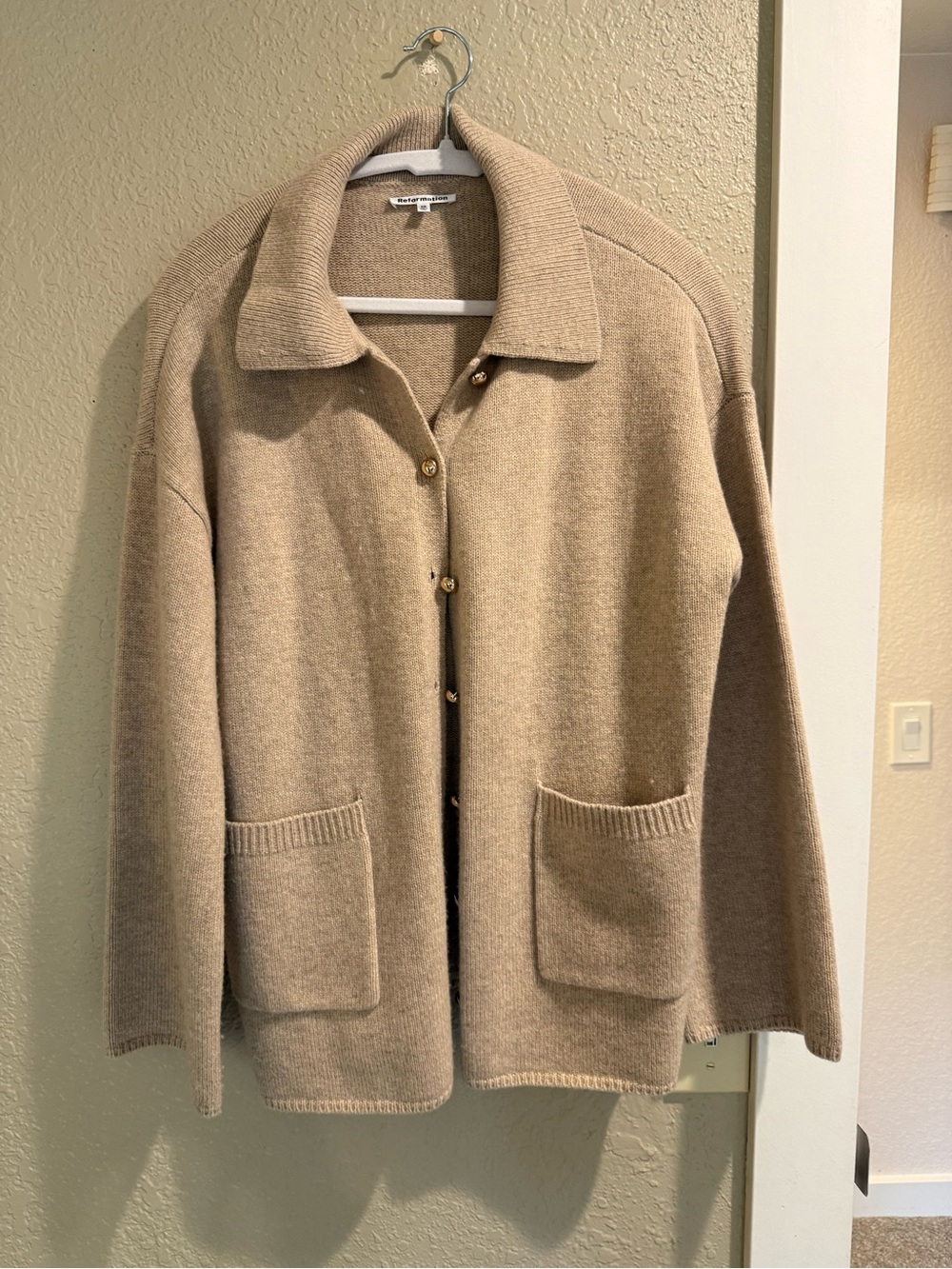 XS Reformation Beige Button-Up Knit cardigan - Picture 2 of 4